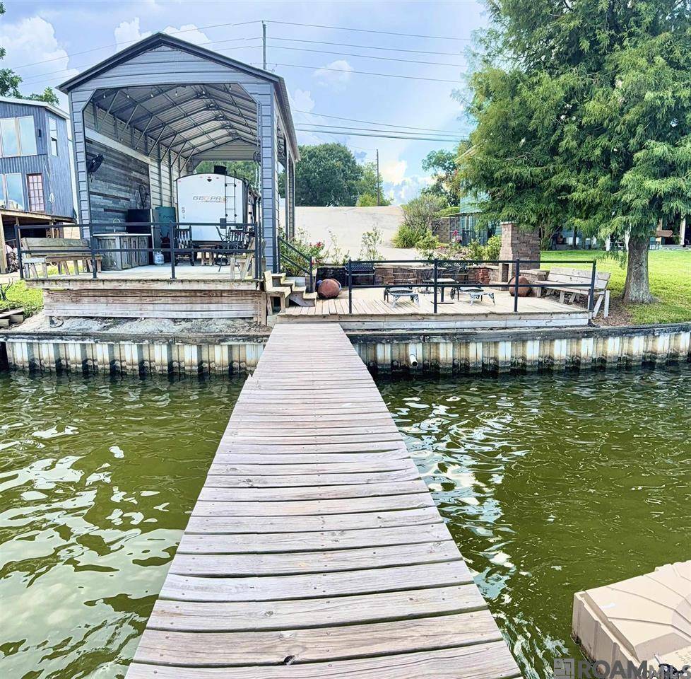 Oscar, LA 70762,8052 False River Rd