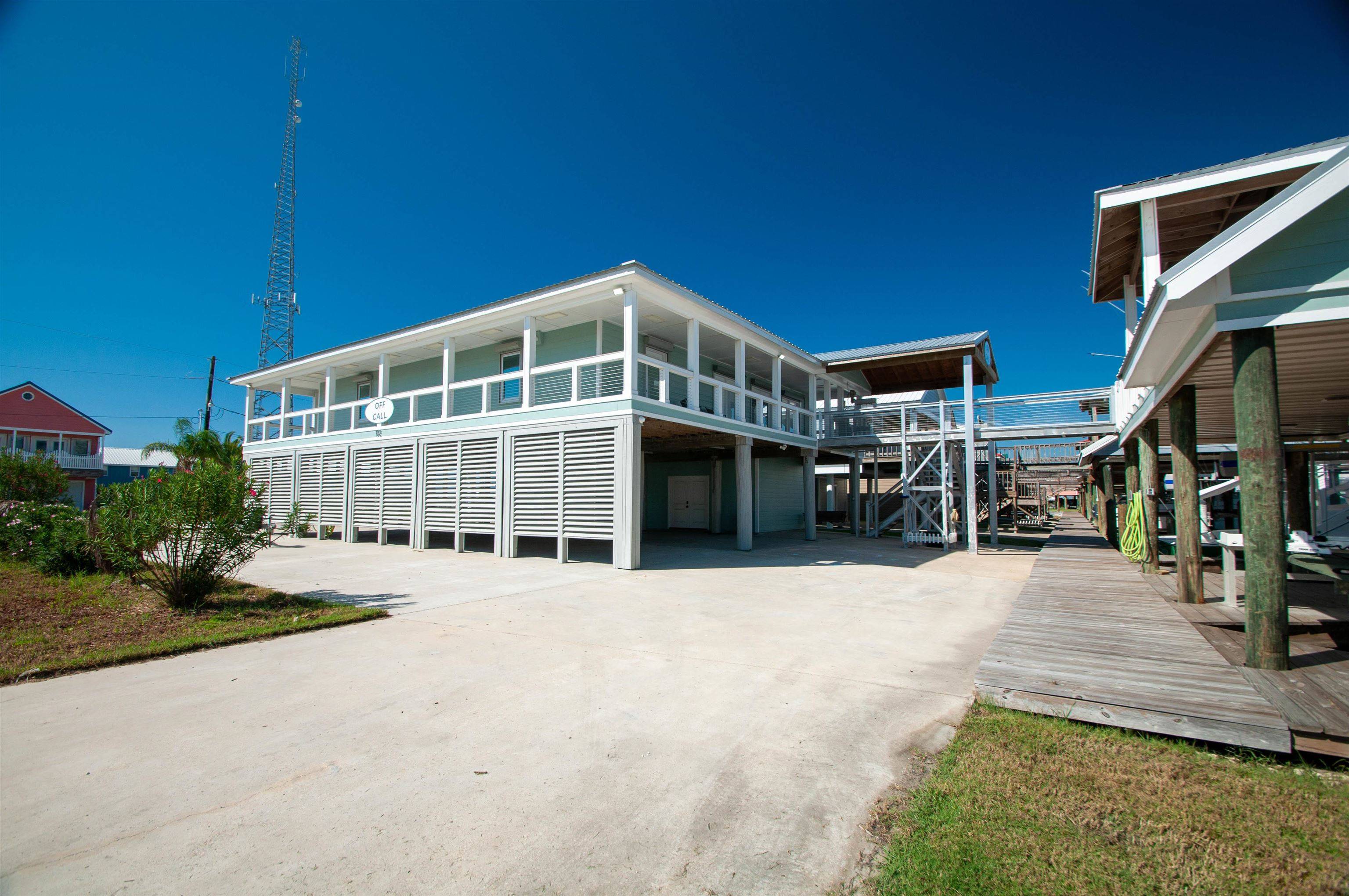 Golden Meadow, LA 70357,102 Constantin Dr