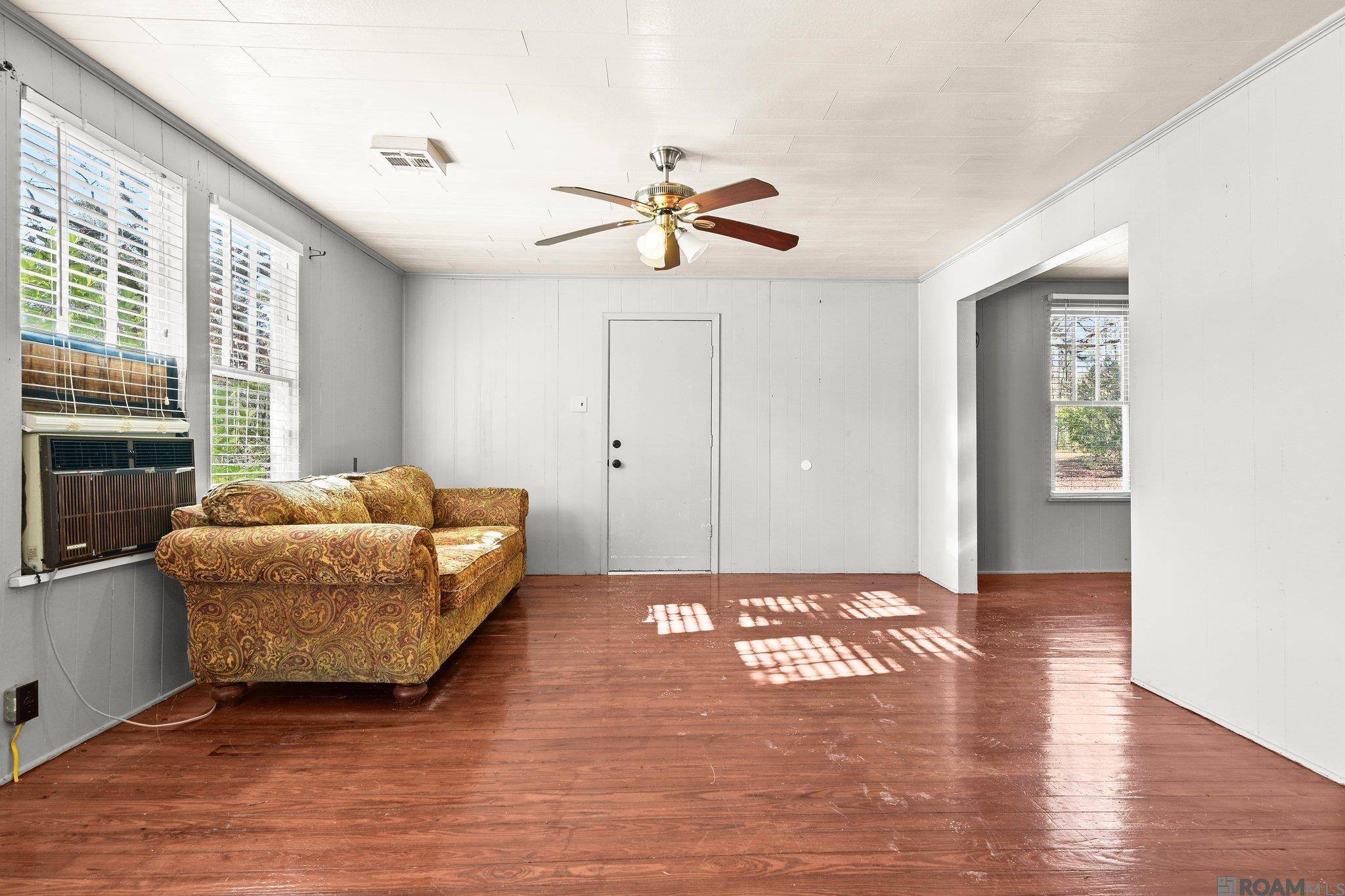 Clinton, LA 70722,8919 & 8913 Plank Rd