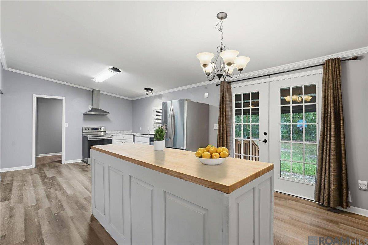 Zachary, LA 70791,14822-B Woodrow Kerr Rd