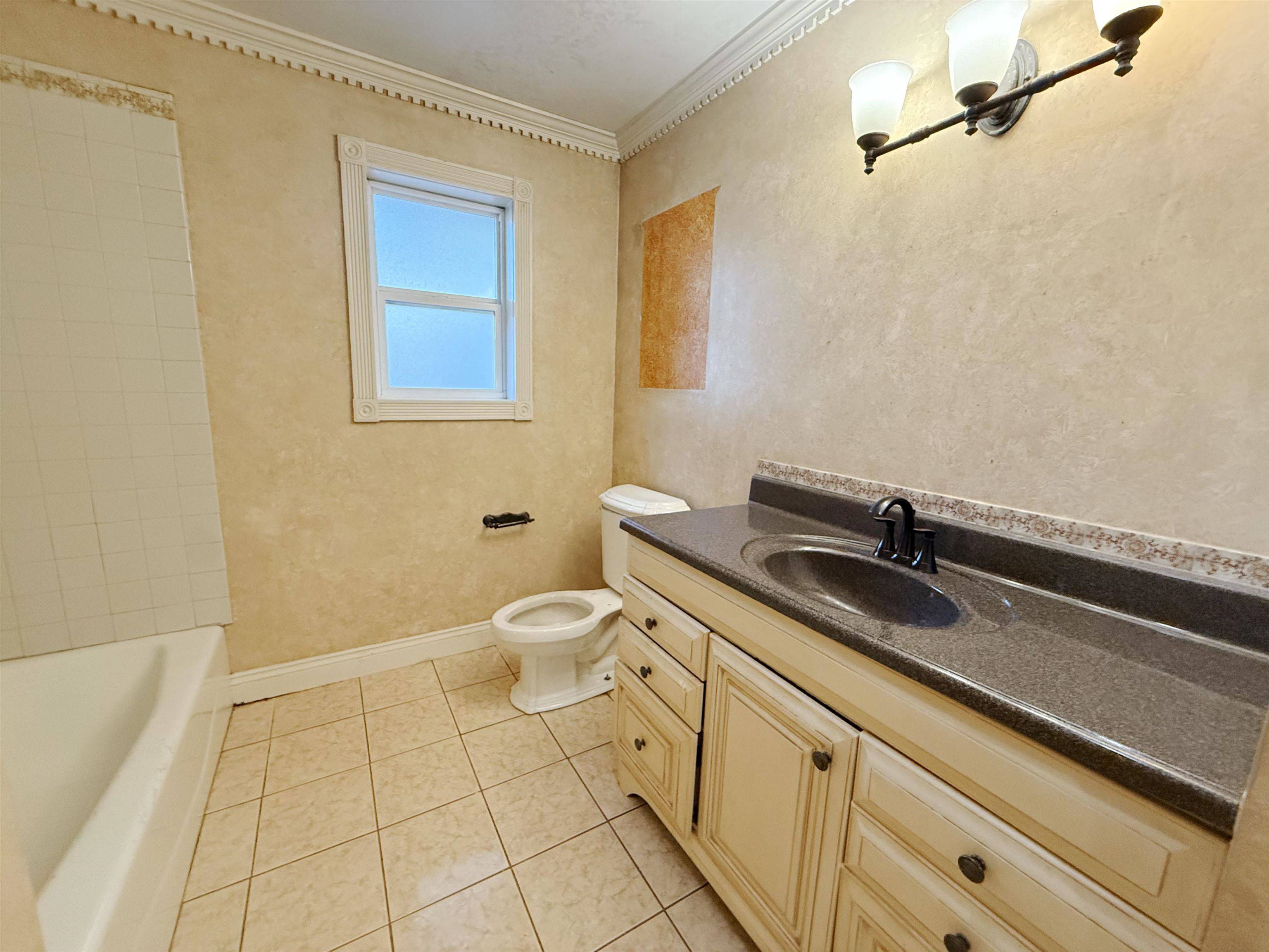 Cut Off, LA 70345,231 West 111th Street