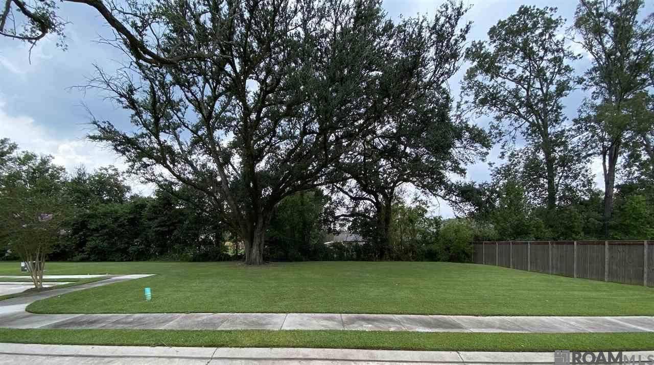 Baton Rouge, LA 70808,111 Highland View Ct