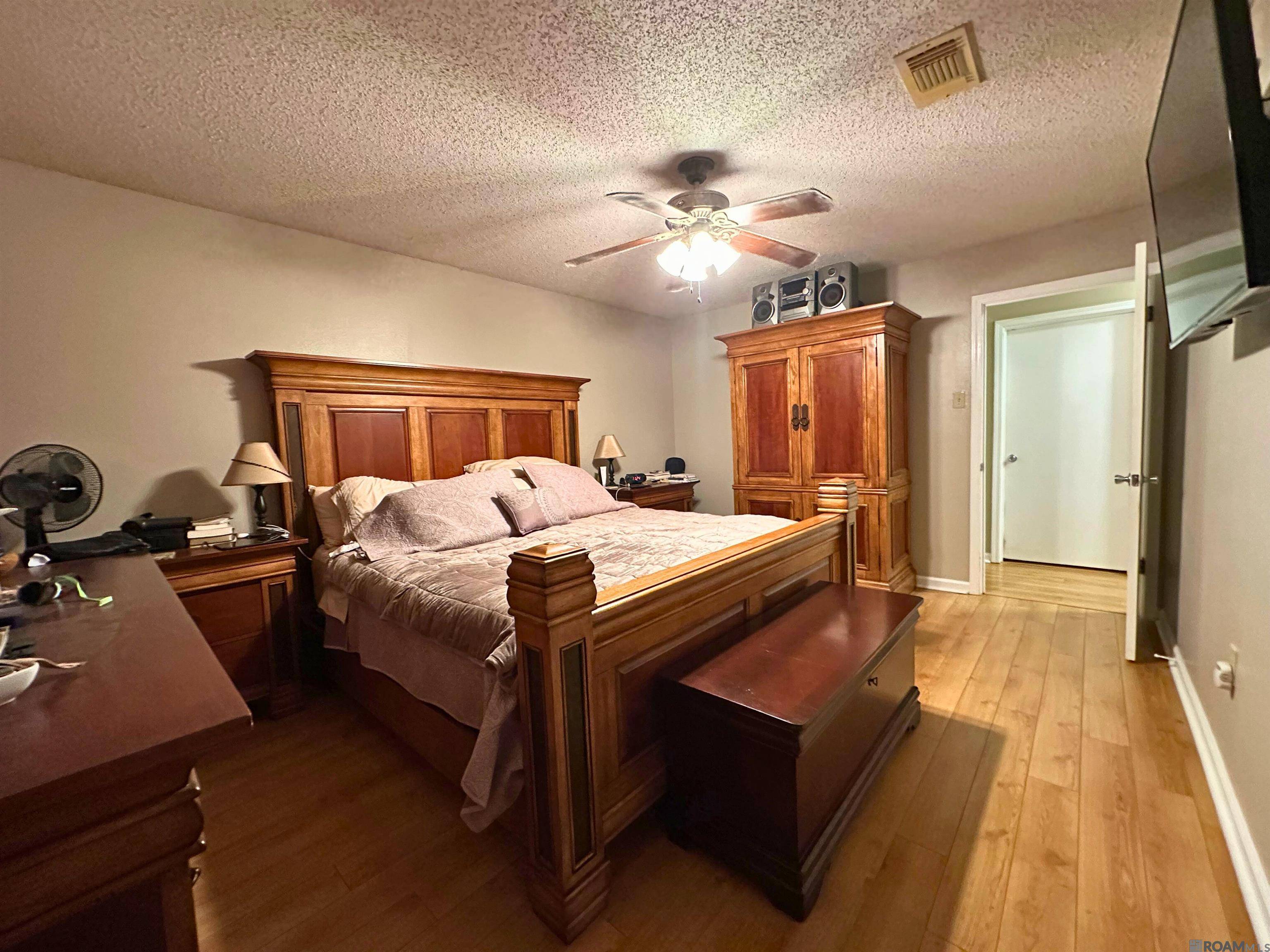 Baton Rouge, LA 70816,15833 Hewwood Ave