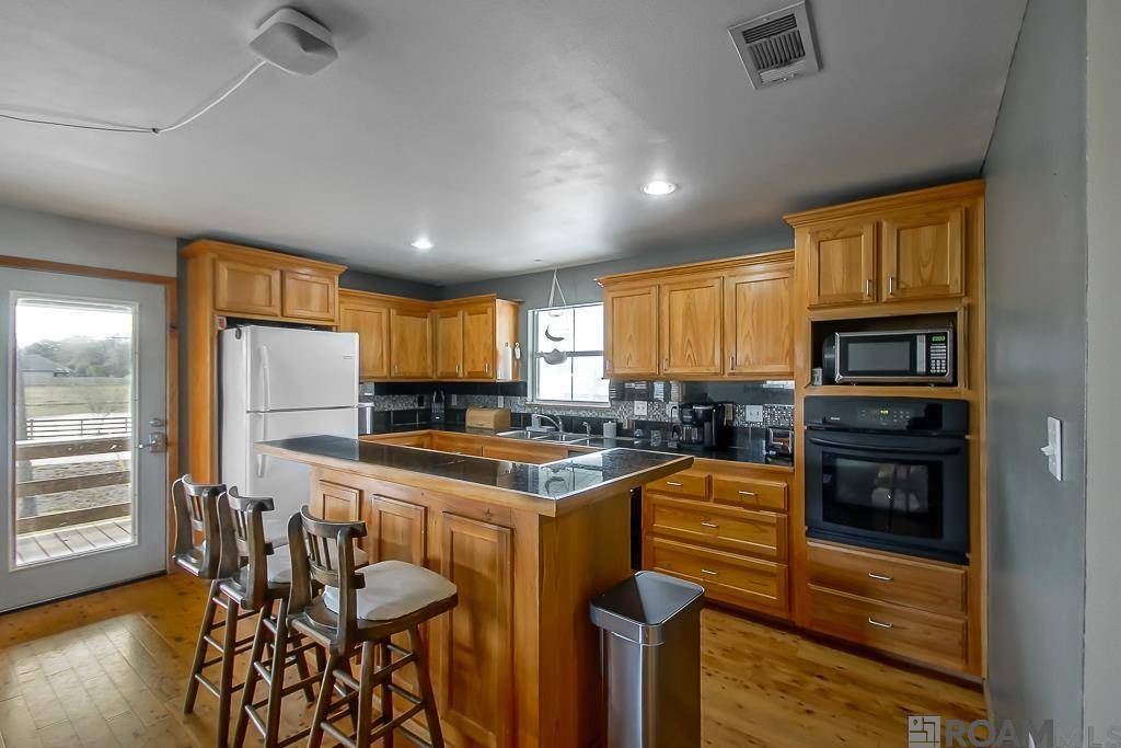 Prairieville, LA 70769,43106 La Hwy 42