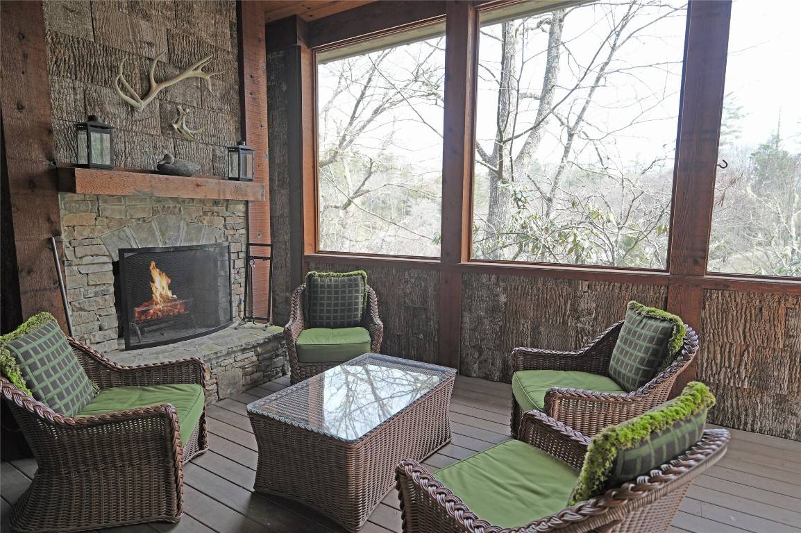Highlands, NC 28741,42 Hemlock RDG