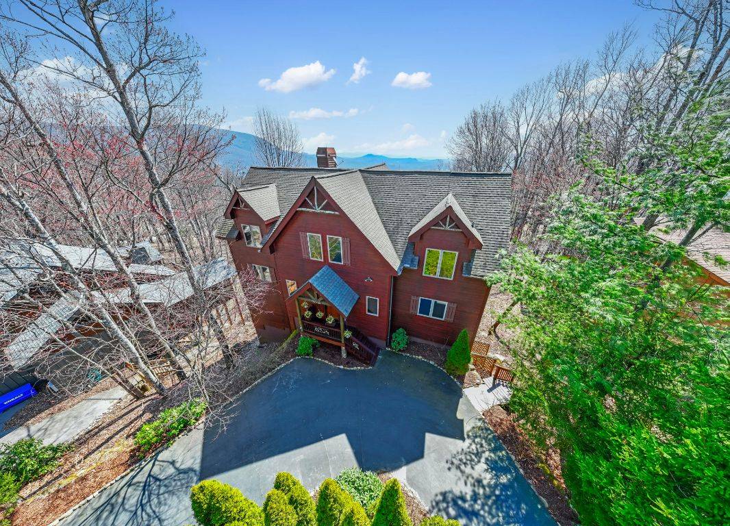 Sapphire, NC 28774,277 Kestrel CT