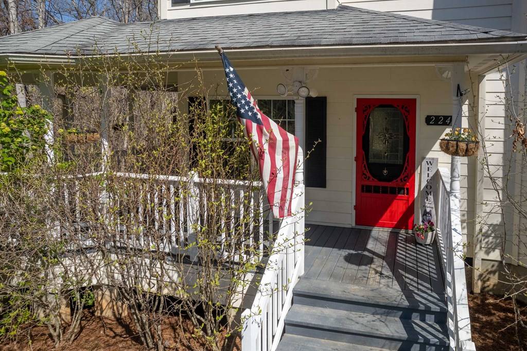 Tuckasegee, NC 28783,224 Concord LN
