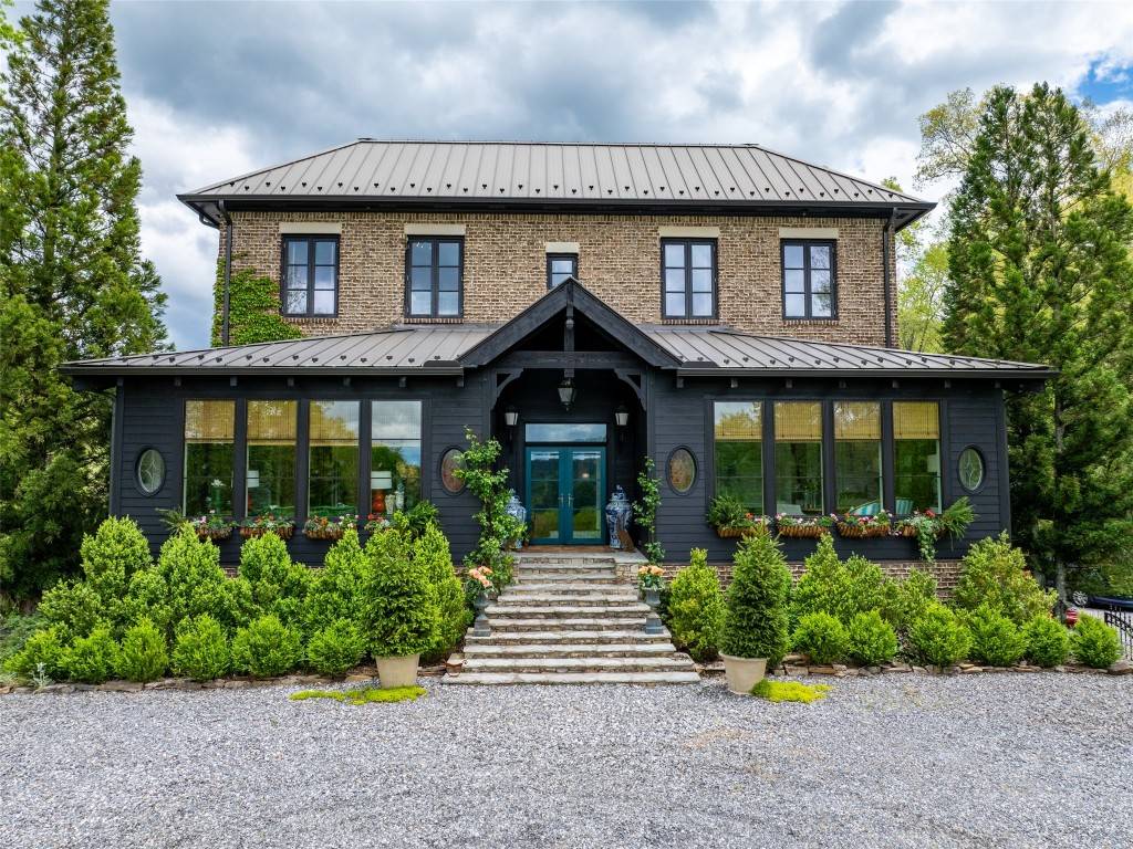 Tuckasegee, NC 28783,13084 Canada RD
