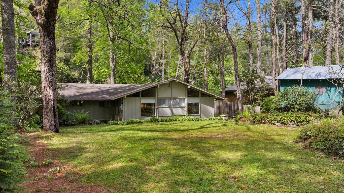 Highlands, NC 28741,1145 Franklin RD