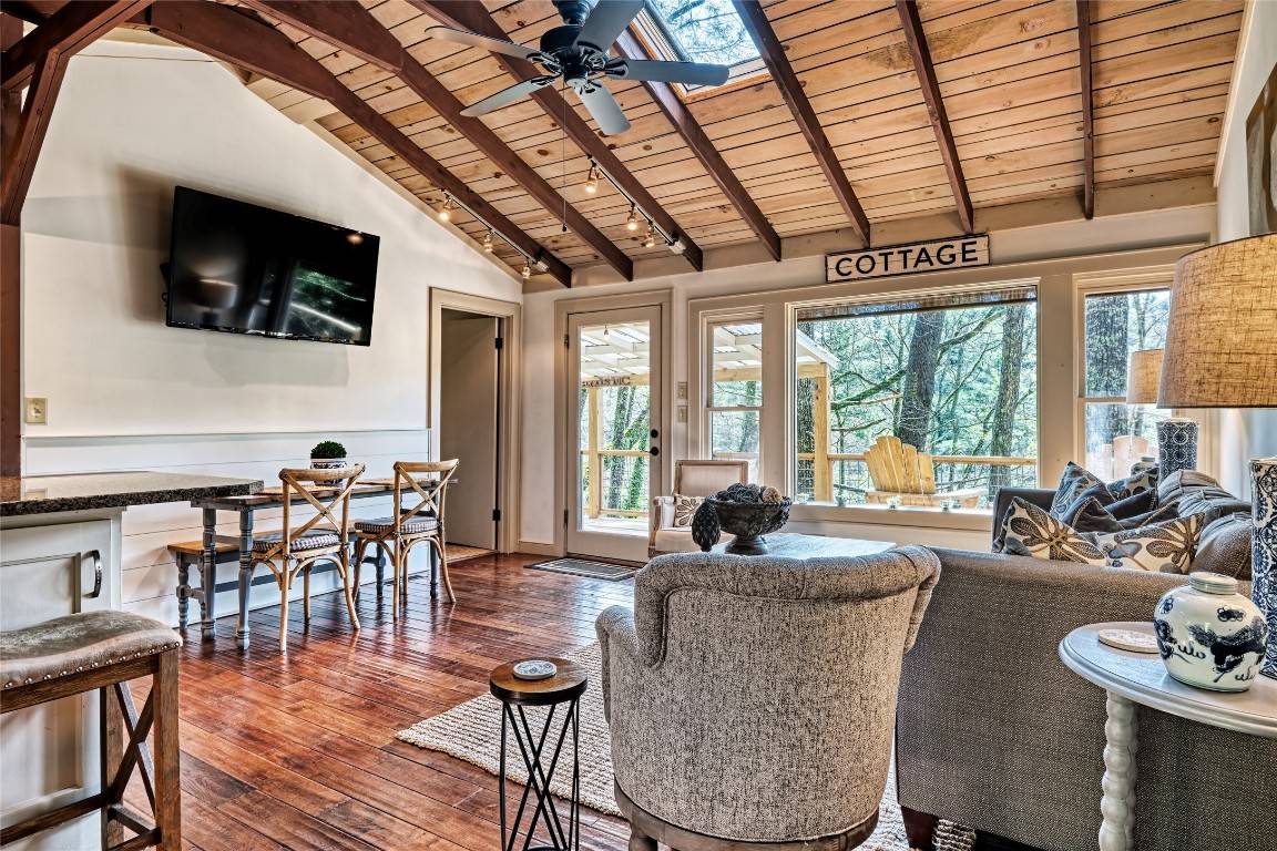 Highlands, NC 28741,205 Chowan DR