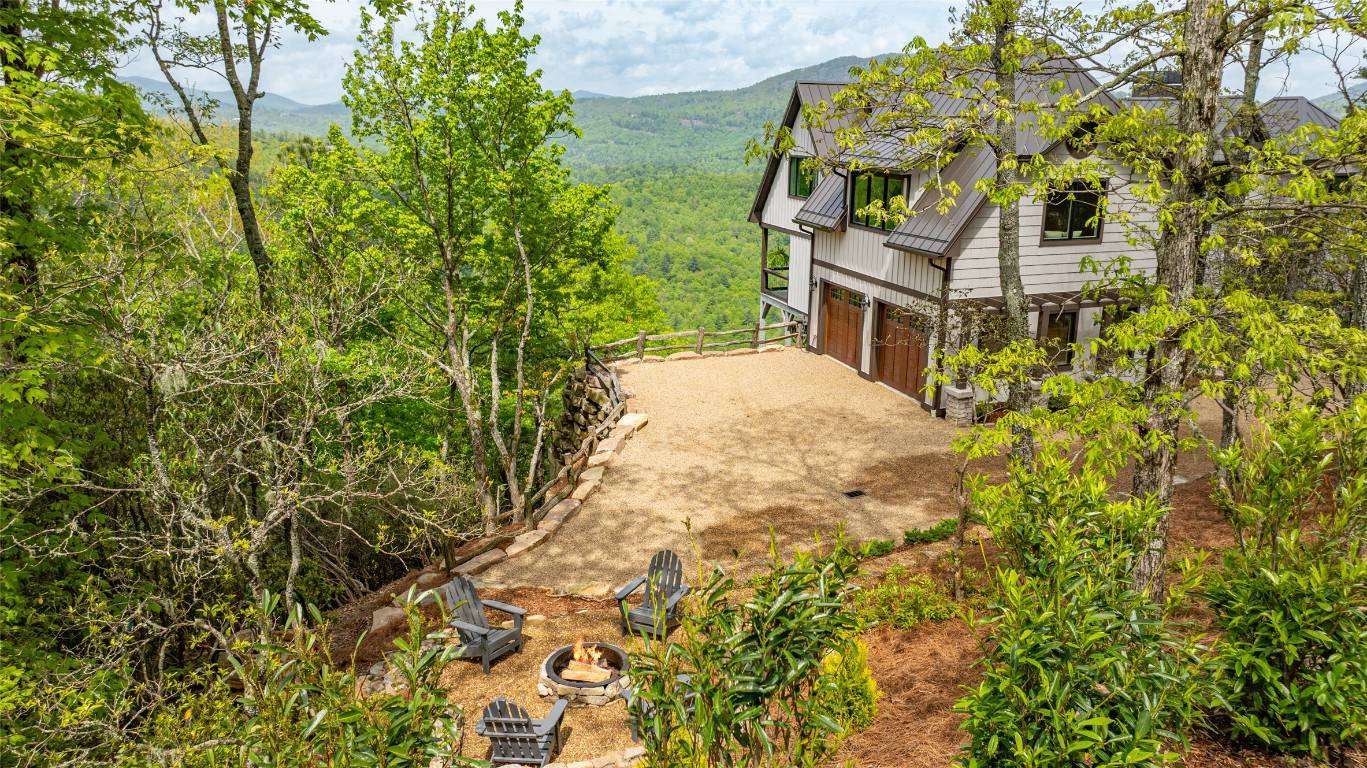 Cashiers, NC 28717,494 E Ridge RD