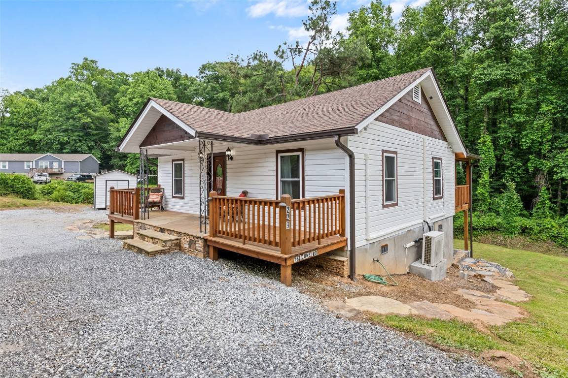 Sylva, NC 28779,229 Yellow Bird Branch RD