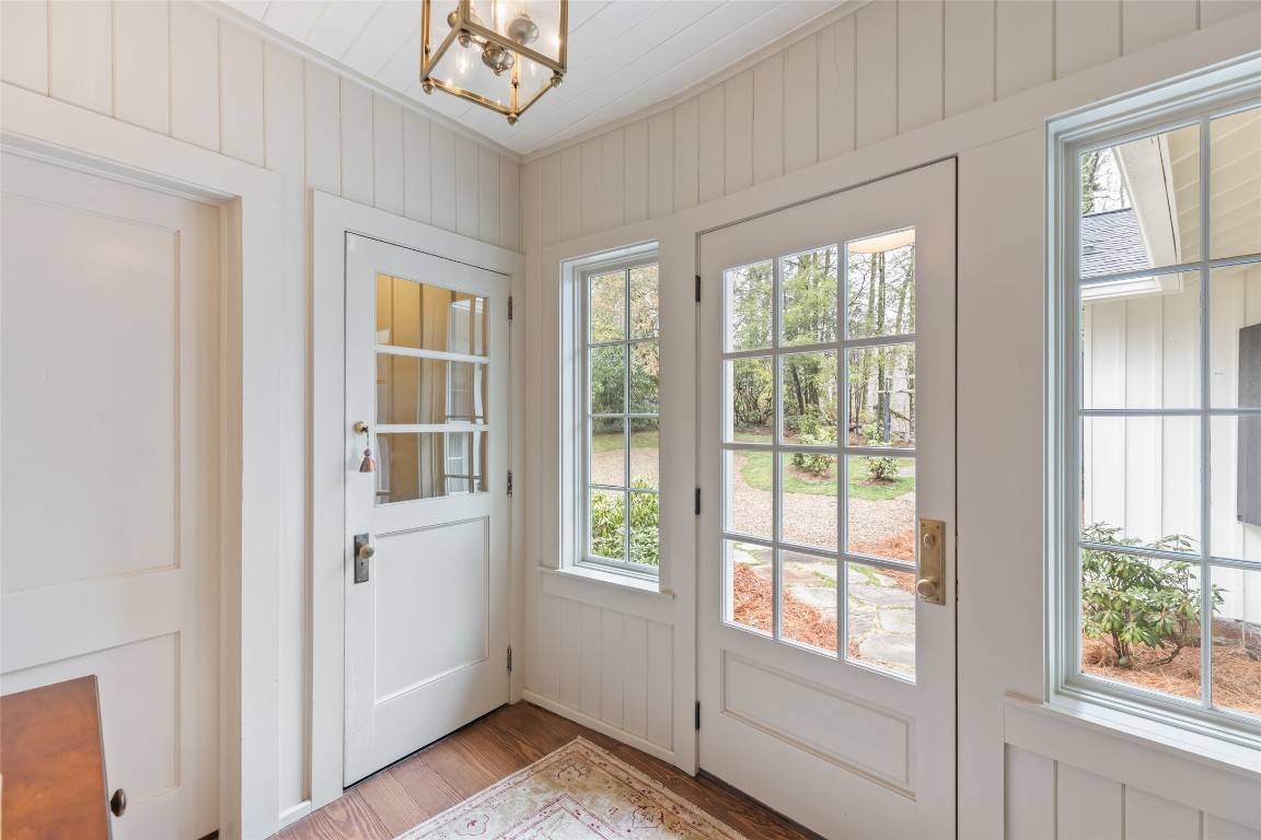 Highlands, NC 28741,81 Wyanoak RD