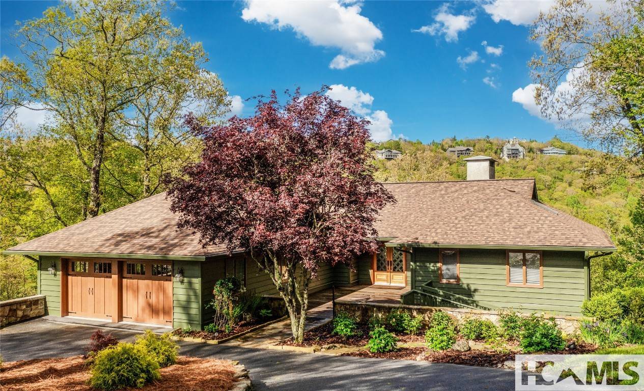 Highlands, NC 28741,16 S Sassafras CT