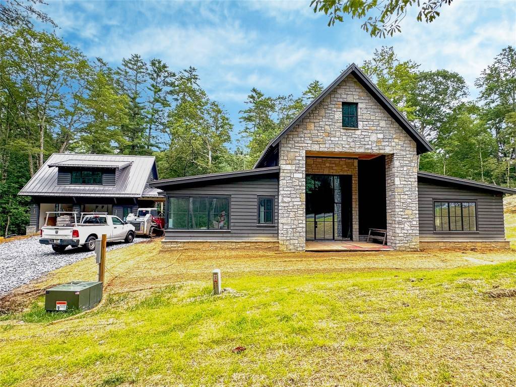 Highlands, NC 28741,42 High Gate DR