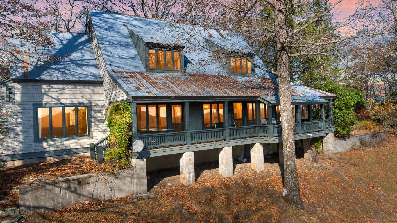 Highlands, NC 28741,1764 Retreat Lane LN