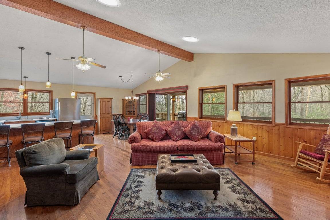 Sapphire, NC 28774,62 Beech CT