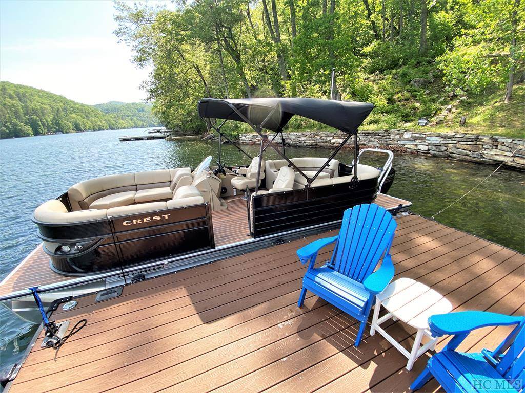 Cullowhee, NC 28723,900 Strawberry Hills RD