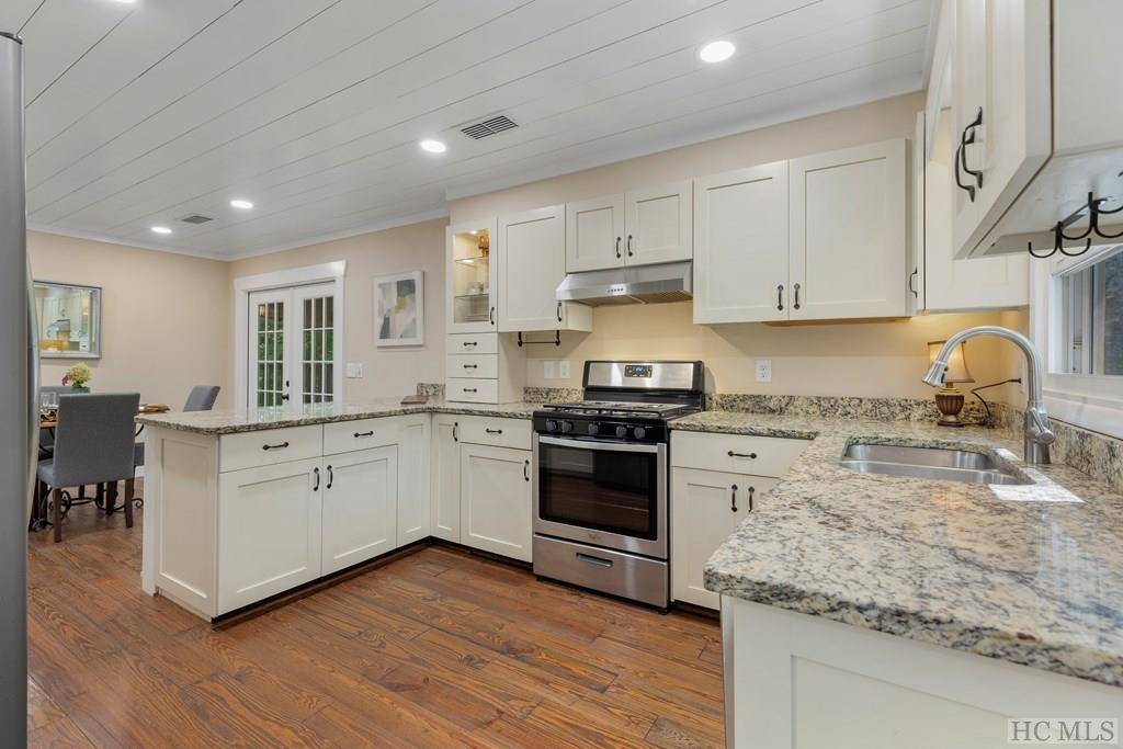 Highlands, NC 28741,175 Pine CIR