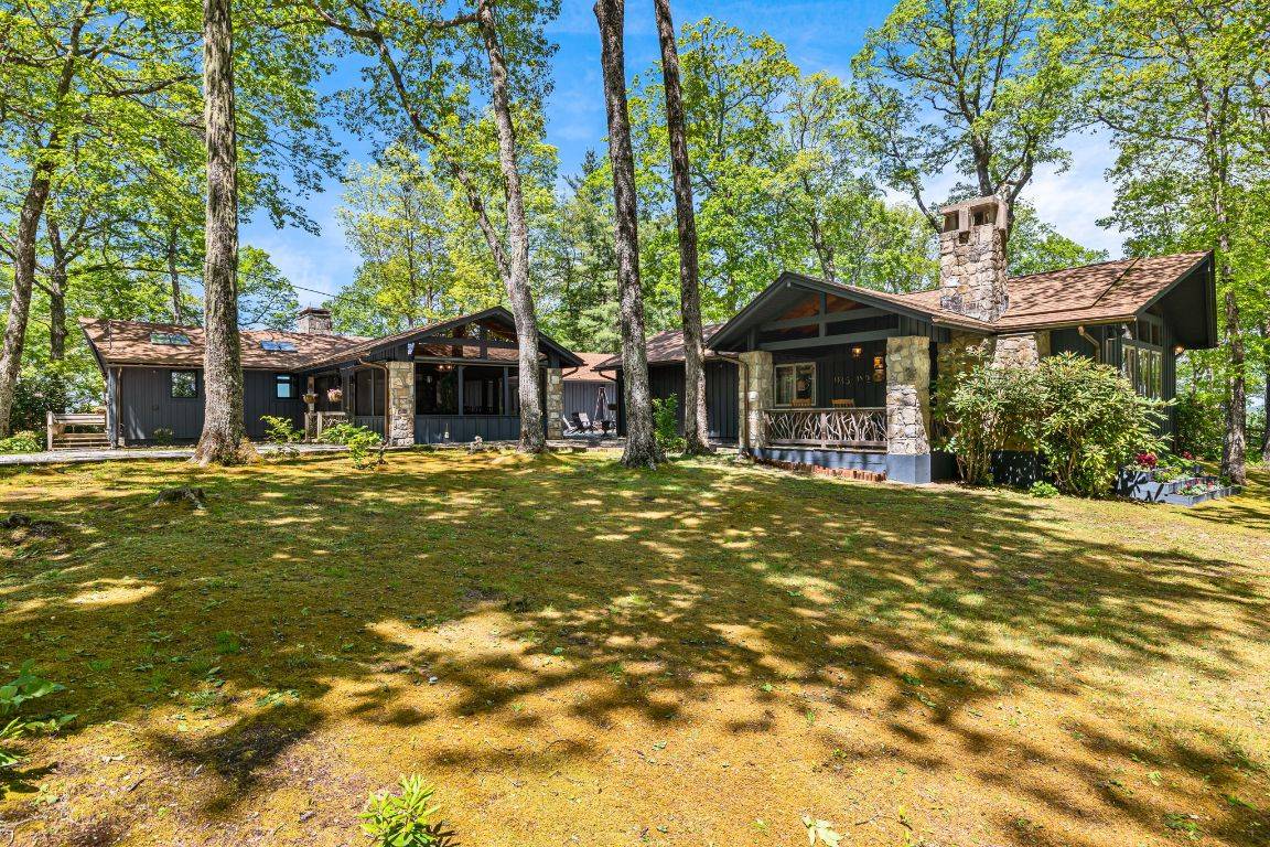 Highlands, NC 28741,1135 Big Bear Pen RD