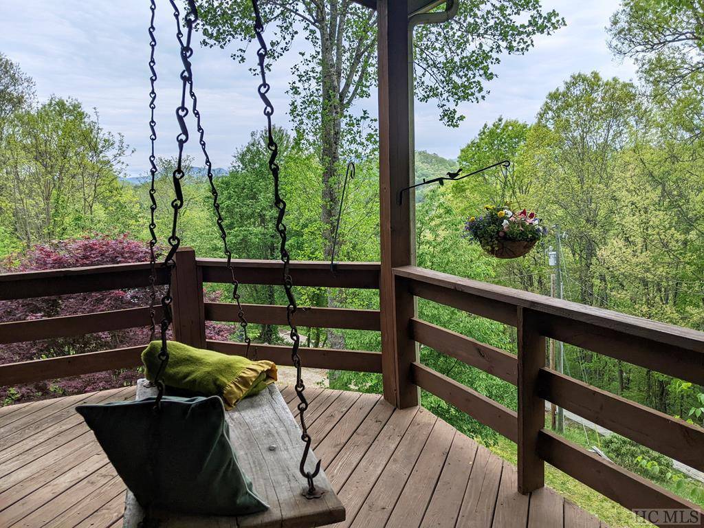 Glenville, NC 28736,172/211 N Skelter HL