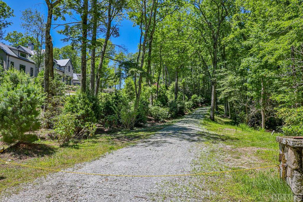 Highlands, NC 28741,TBD Big Bear Pen RD