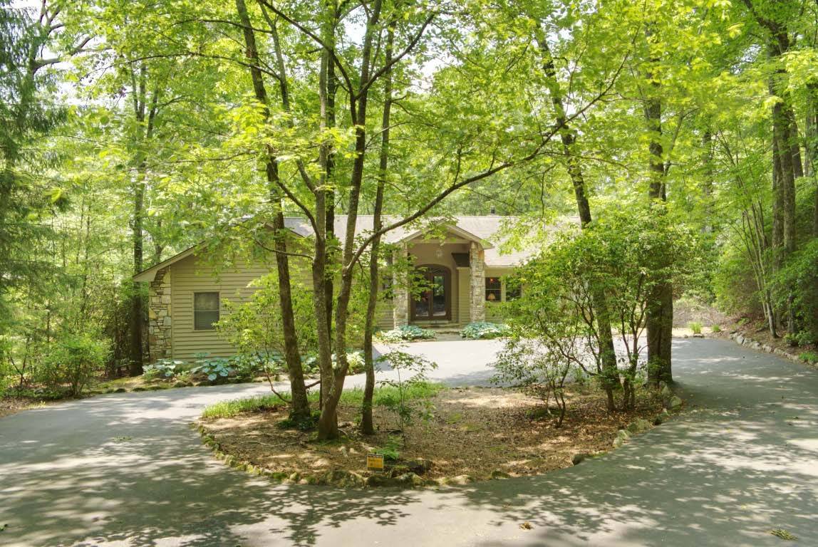 Lake Toxaway, NC 28747,545 S East Shore DR