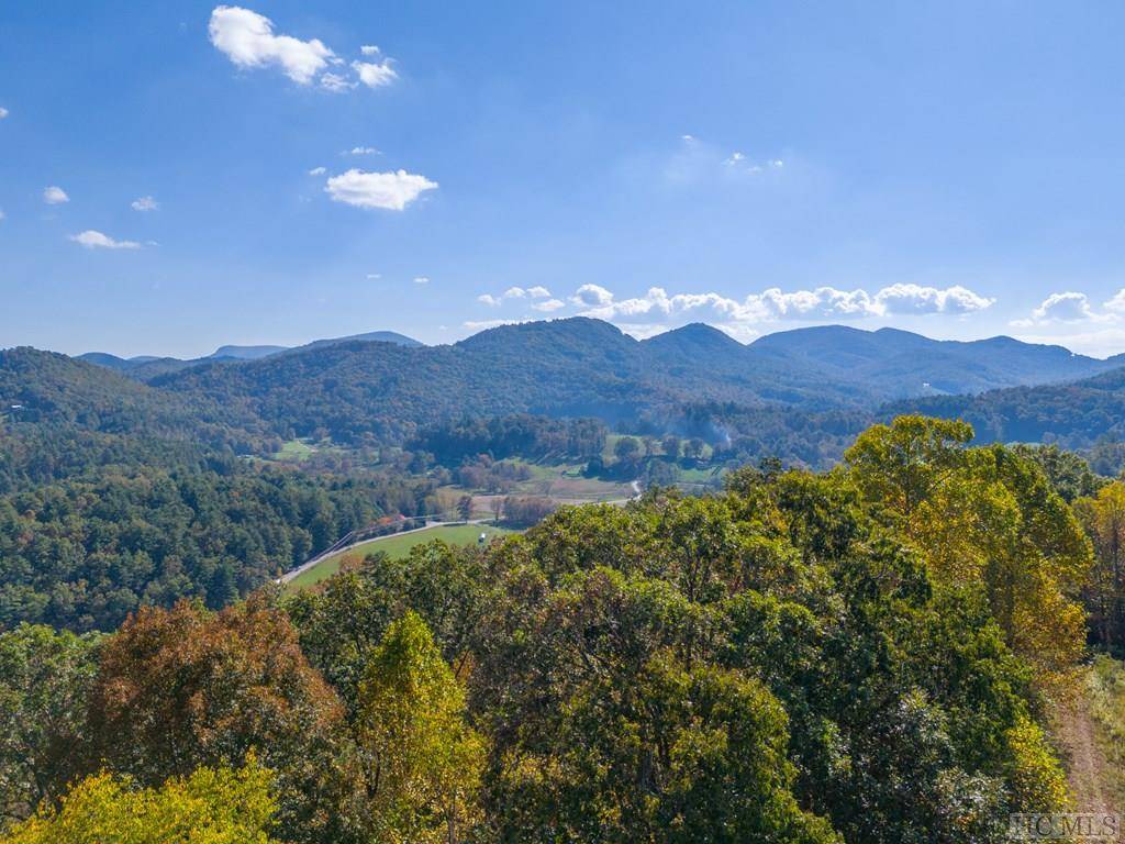 Cullowhee, NC 28723,9583 Cullowhee Mountain RD