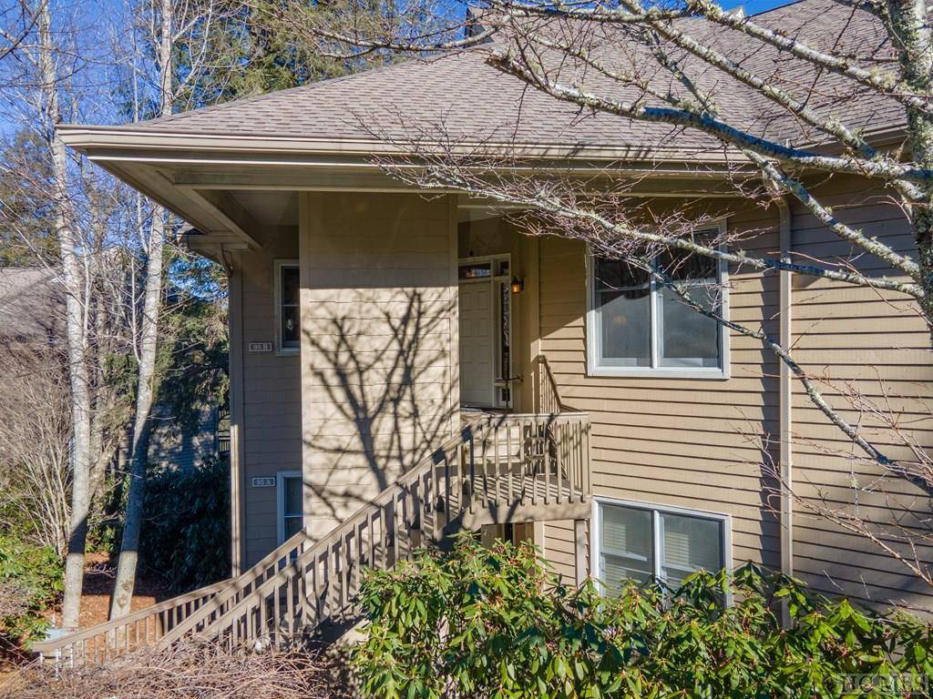 Highlands, NC 28741,95B Burning Bush LN #95B