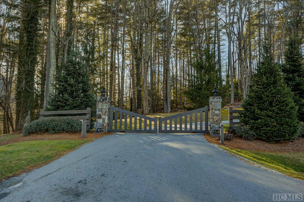 Sapphire, NC 28774,135 Lonesome Valley RD