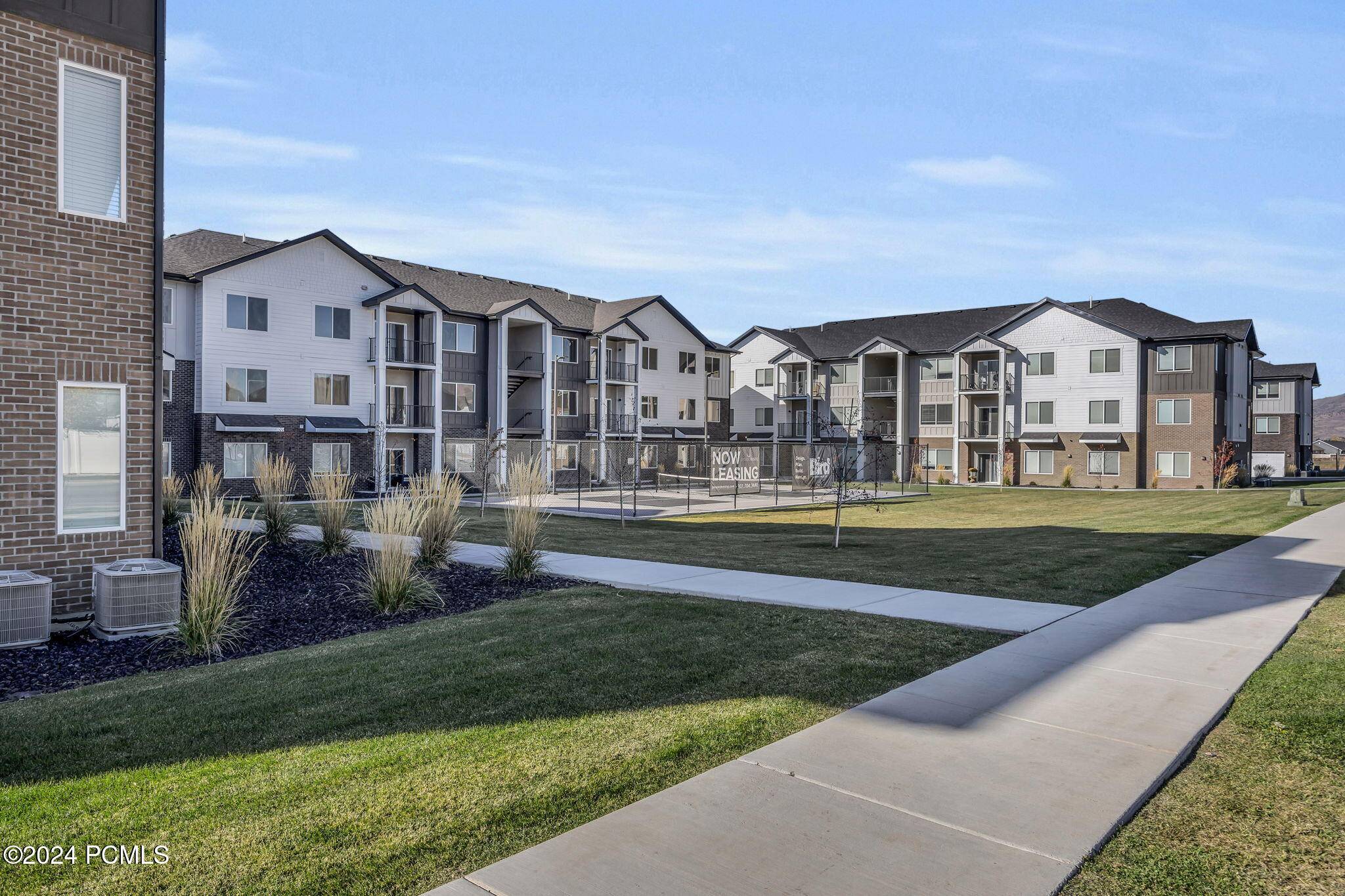 Heber City, UT 84032,1218 S Sawmill BLVD Boulevard #104