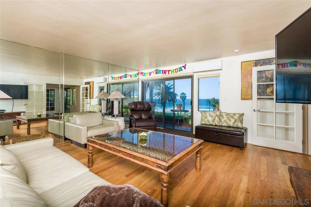 Del Mar, CA 92014,1558 Camino Del Mar #419