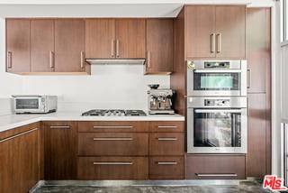 Santa Monica, CA 90405,125 PACIFIC ST #1