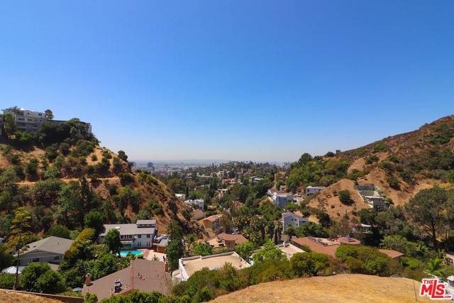 Los Angeles, CA 90068,6446 W Weidlake DR