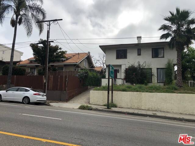 Los Angeles, CA 90068,2042 N Cahuenga BLVD