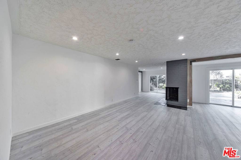 Granada Hills, CA 91344,11249 Gaynor AVE