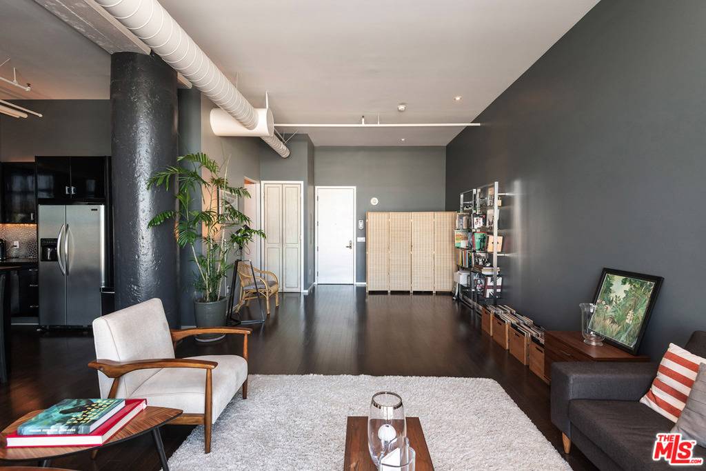 Los Angeles, CA 90028,1645 Vine ST #510