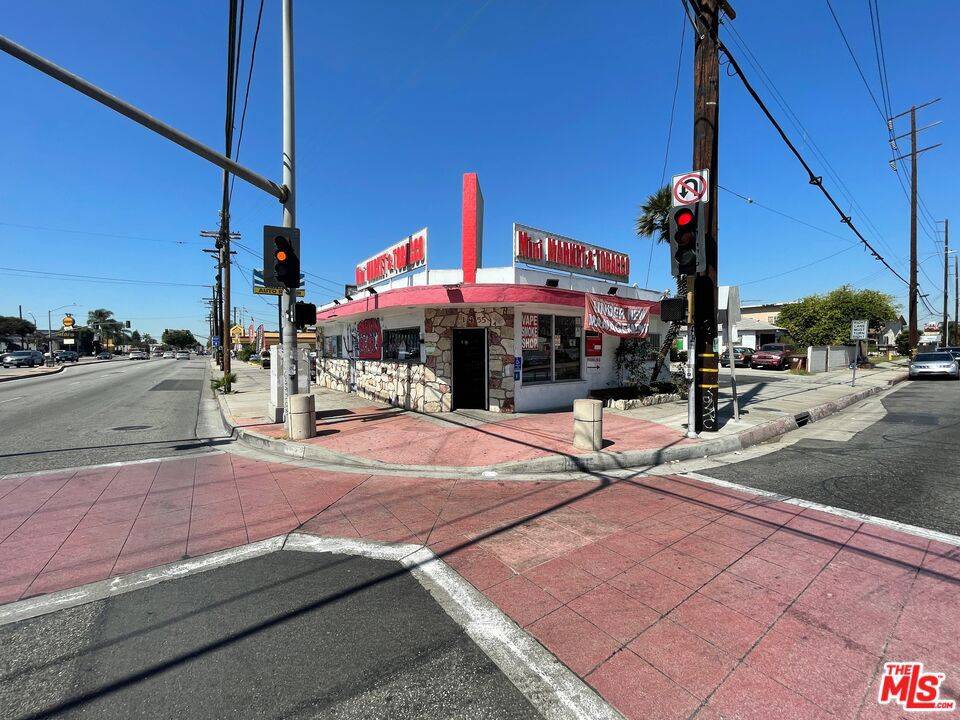 Compton, CA 90221,1455 E Rosecrans AVE