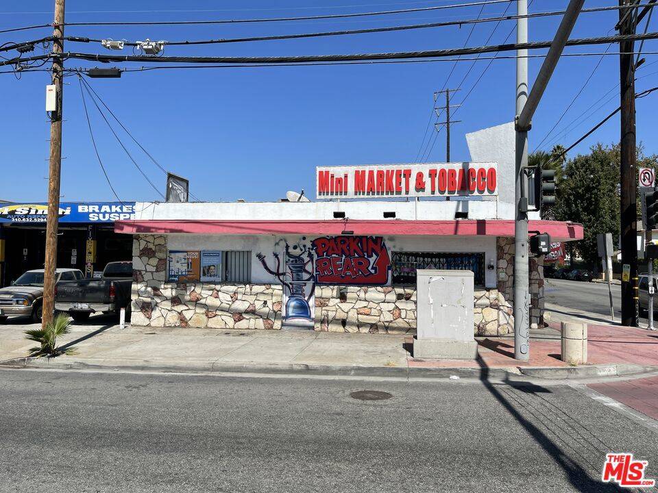 Compton, CA 90221,1455 E Rosecrans AVE