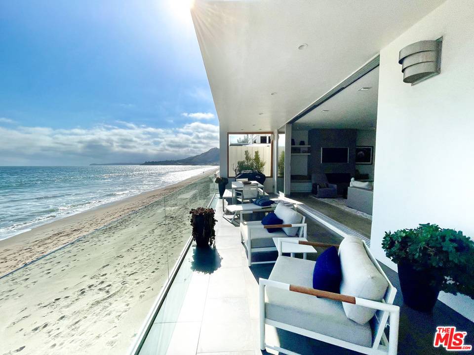 Malibu, CA 90265,25366 Malibu RD #1