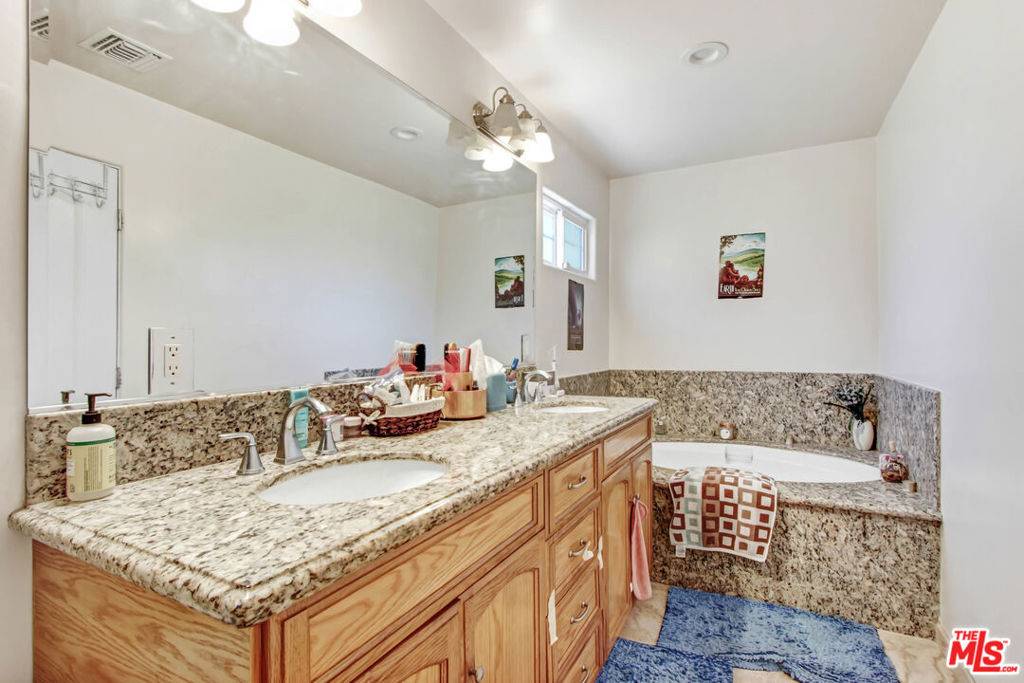 Altadena, CA 91001,2585 Windsor AVE