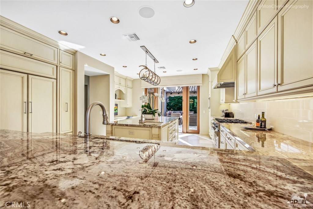 La Quinta, CA 92253,78142 Coral LN