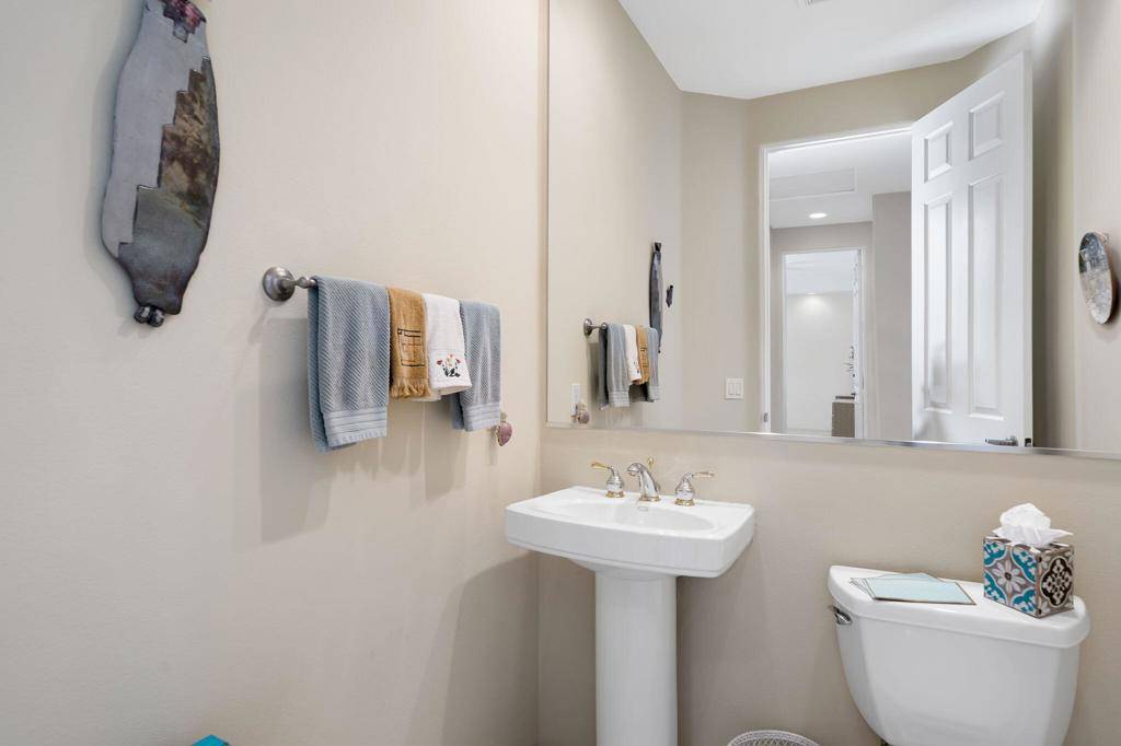 La Quinta, CA 92253,50640 Cypress Point DR