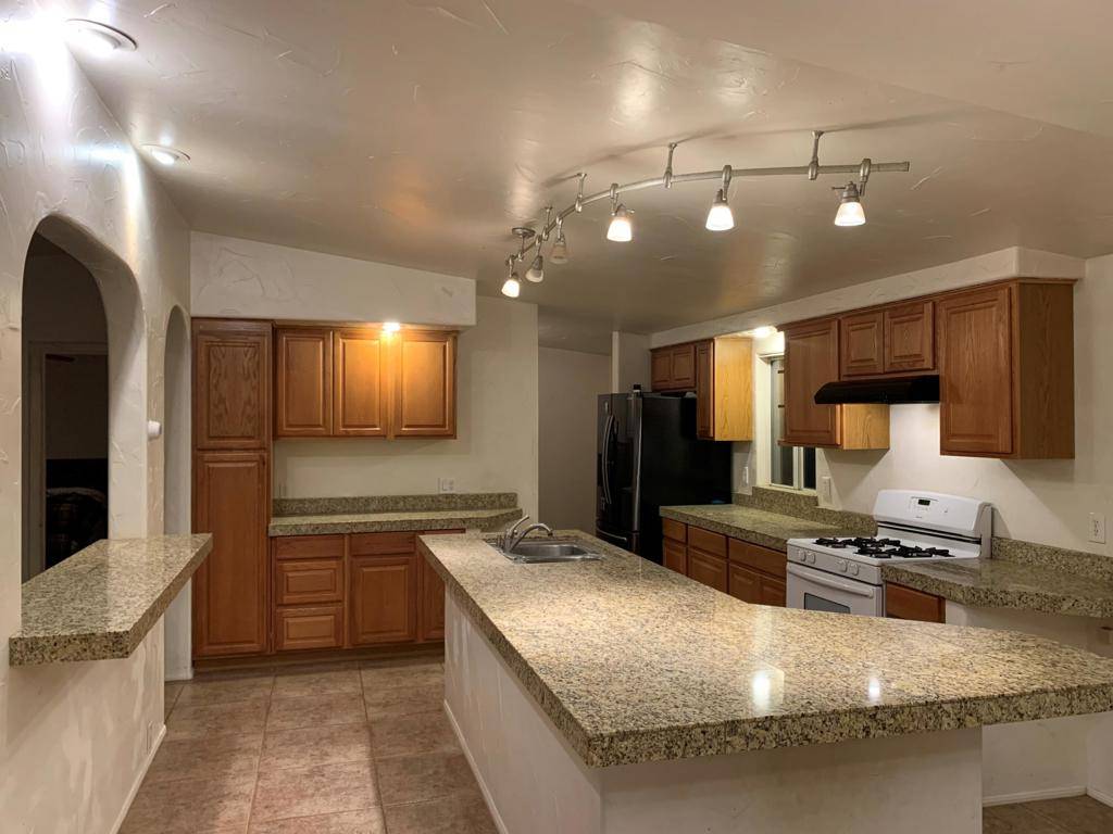 Mountain Center, CA 92561,69650 Dolomite LN