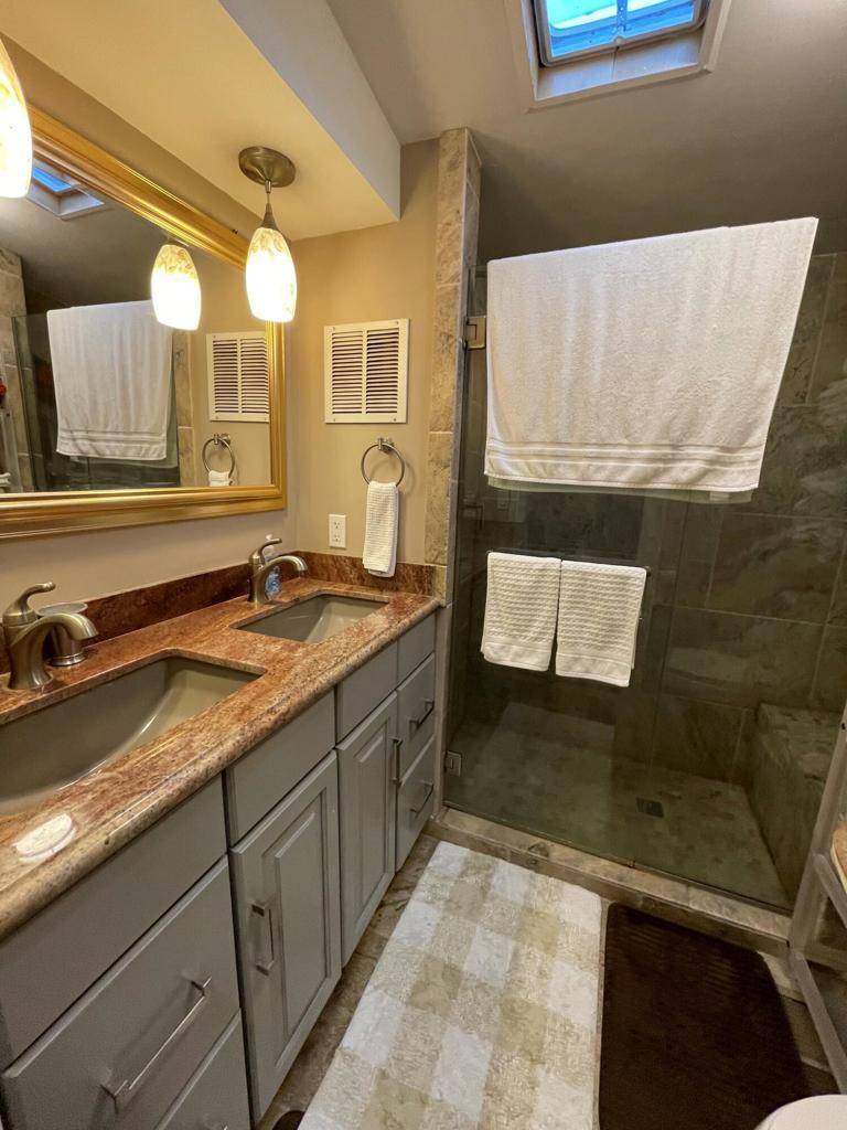 Cathedral City, CA 92234,69333 E Palm Canyon DR #221