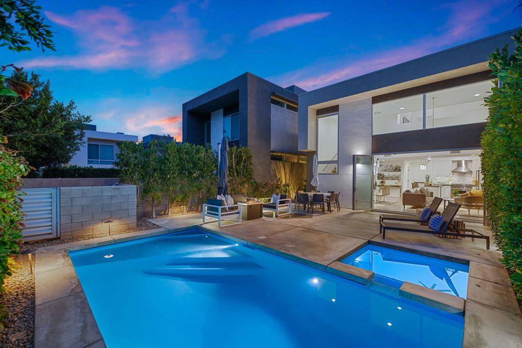 Palm Springs, CA 92264,328 Goleta WAY