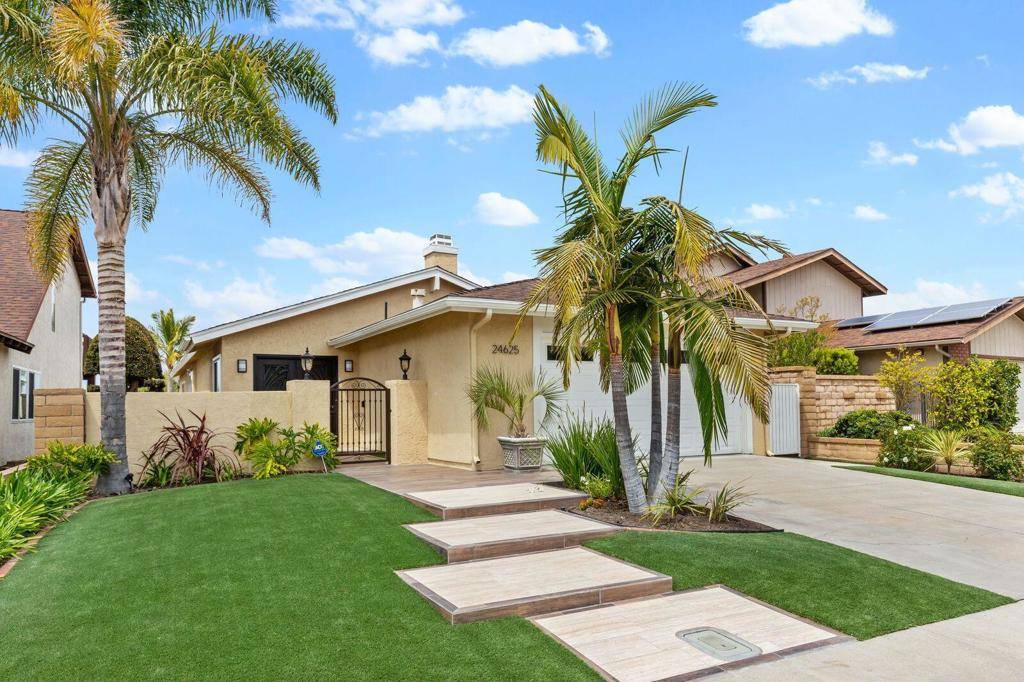 Mission Viejo, CA 92692,24625 Sadaba
