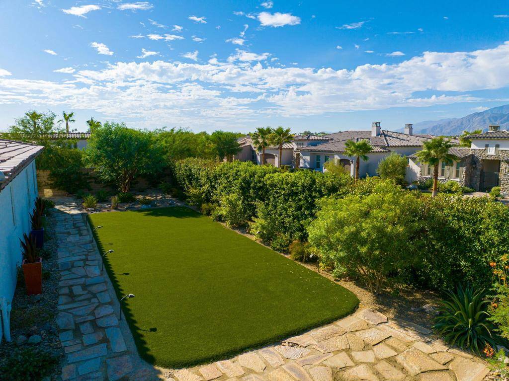 81665 Chant CT La Quinta, CA 92253
