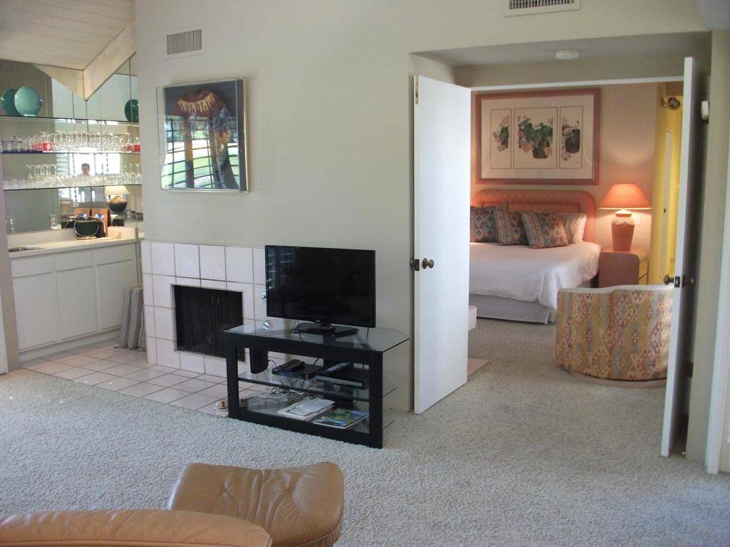 Rancho Mirage, CA 92270,107 Racquet Club DR