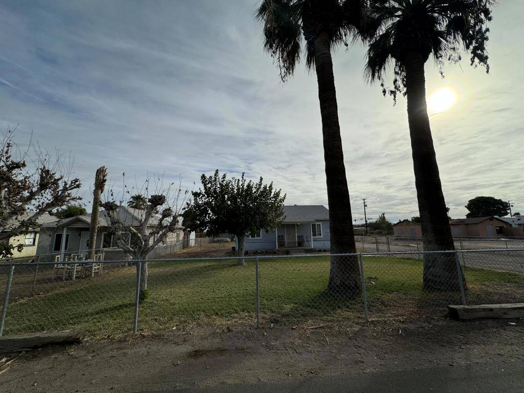 Blythe, CA 92225,266 N Acacia ST
